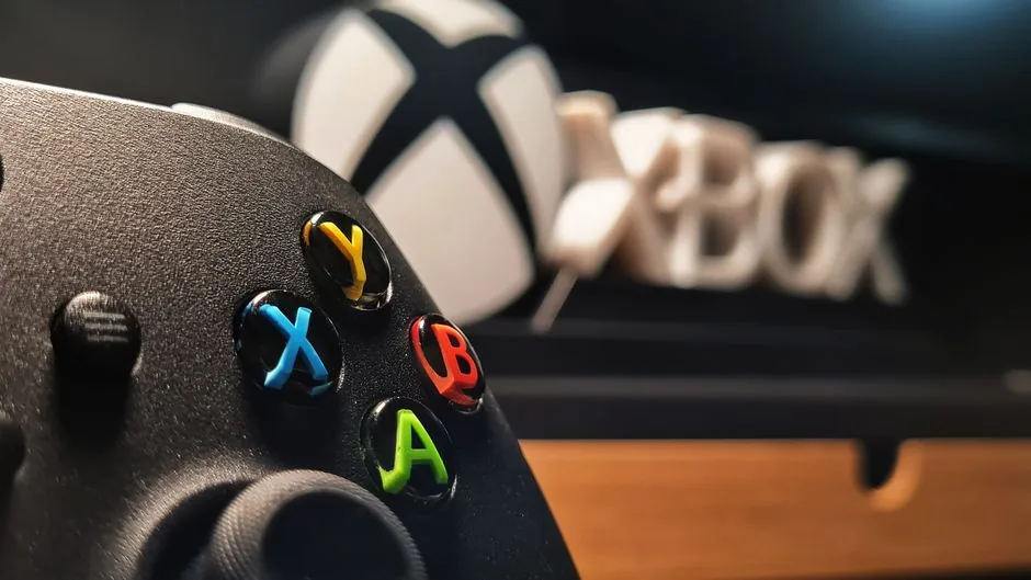 Qué pilas usar en un mando de Xbox y cuánto duran frente a una batería recargable